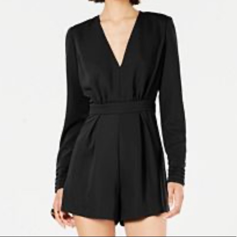 NWT LEYDEN V-Neck Romper M